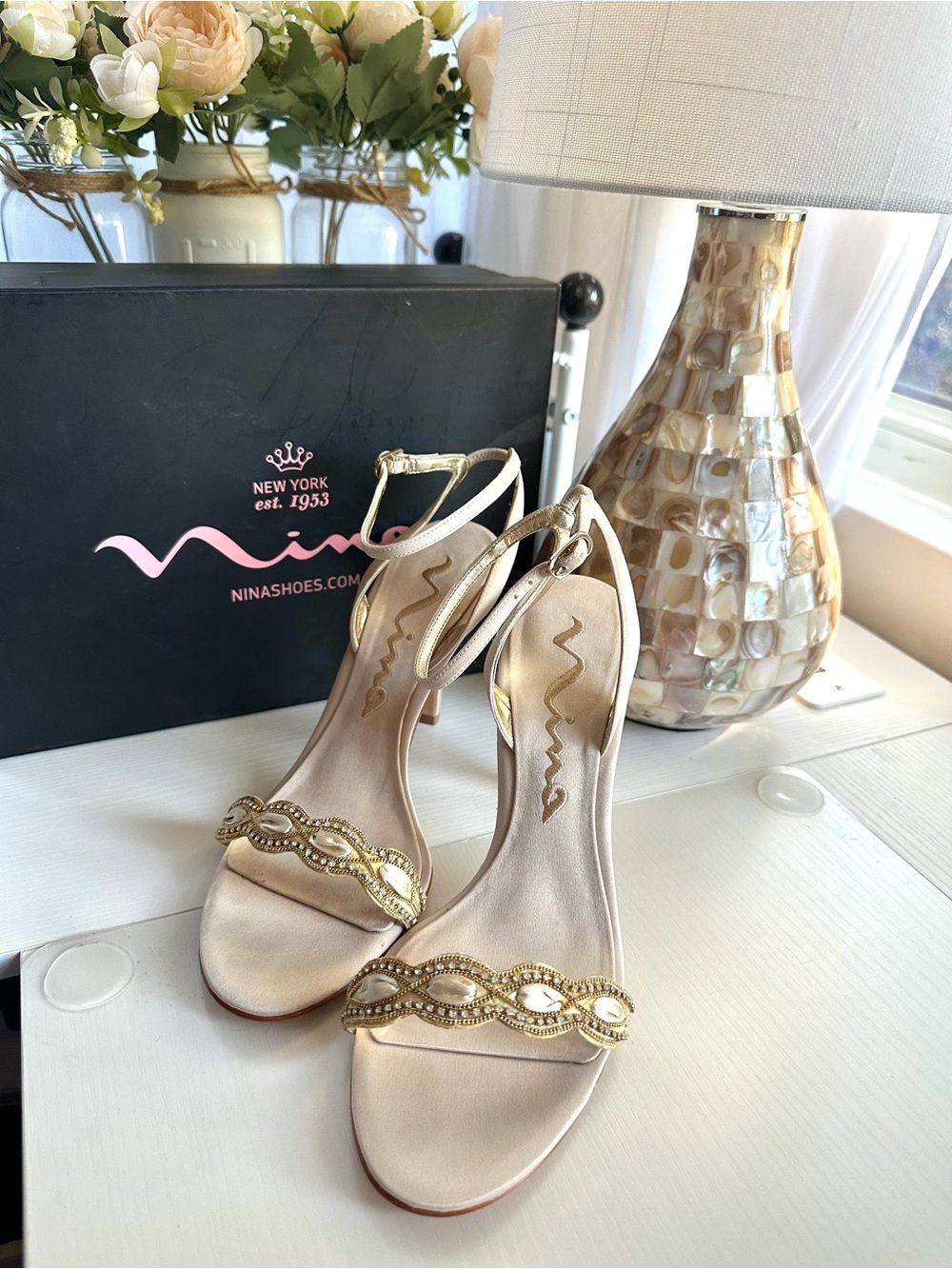 Nina Champagne Satin Beaded Heels NIB Leather Sole Wedding Shoes Sz 9 - Picture 2 of 10